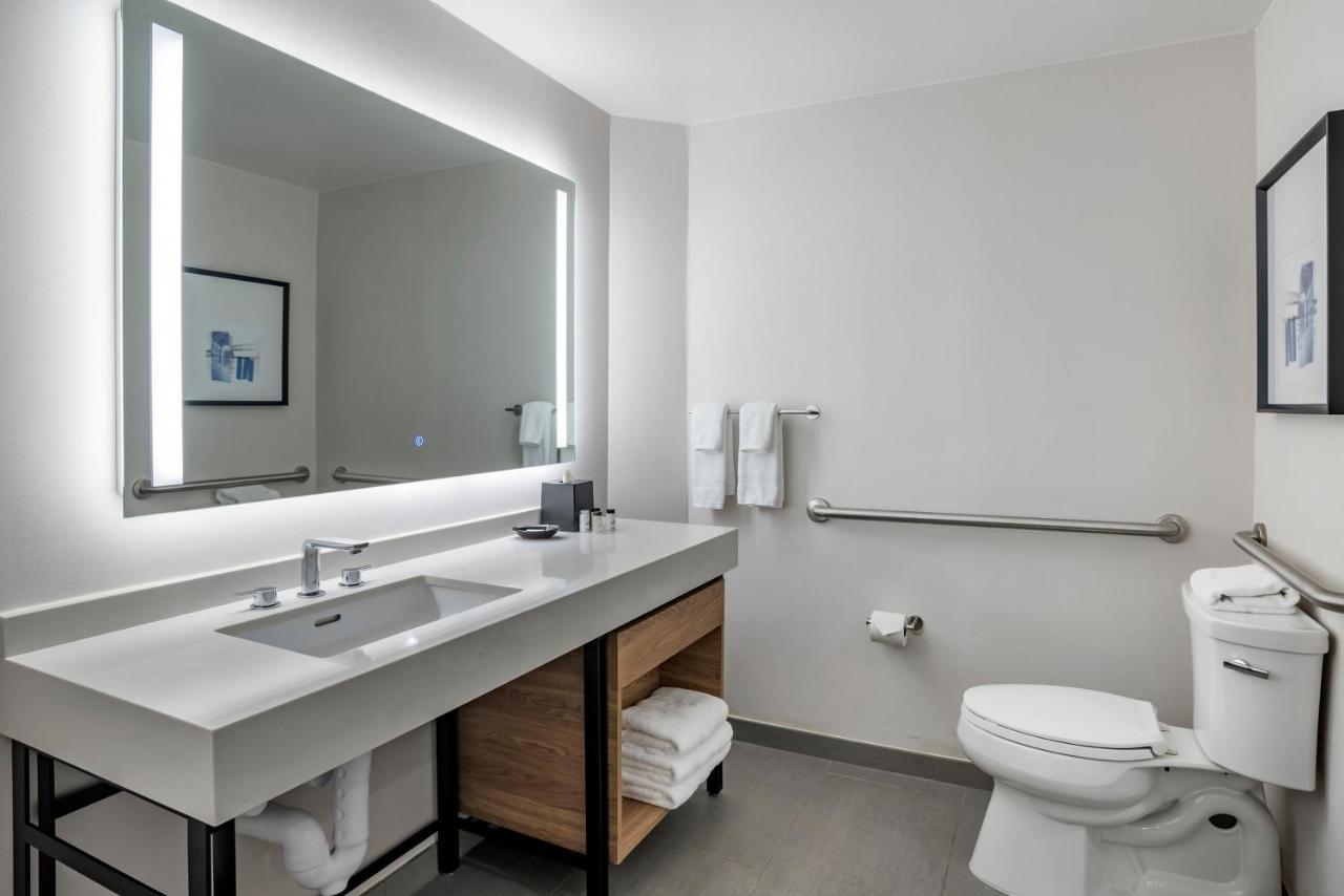 เชอราตัน สวีท วิลมิงตัน ดาวน์ทาวน์ Hotel ภายนอก รูปภาพ